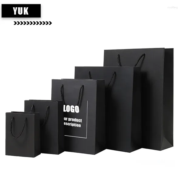 Bolsas de armazenamento 10pcs logotipo impressa personalizado saco de papel preto kraft com manipulação aniversário de aniversário presente de Natal