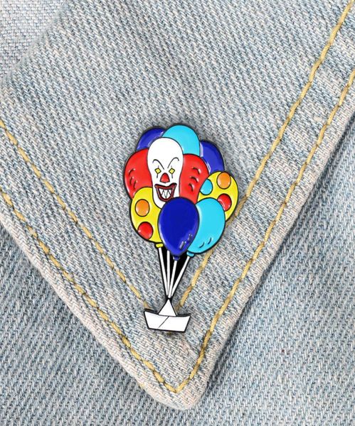 Balloon horror di Enamel Circus di palloncini clown spille colorate palloncini della nave boat fortunato spilla di gioielli distintivi S2743880