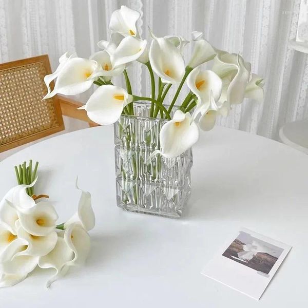 Dekorative Blumen pu gefälschte Blume künstliche Calla Lily für Wohnkultur Hochzeit Braut Bouquet Tabelle 6 Bündel