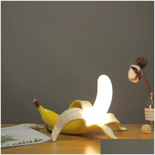 Tischlampen Bananenlampe postmoderne kreative Schlafzimmer Nordisches Design Einfacher europäischer Designer Drop Lieferung DHWRQ