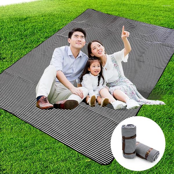 Teppichs Haushaltsteppich Rasencamping Picknick Matte Tragbares verdickte wasserdichte Outdoor Polyester Beach Decke Handwerk Lieferungen