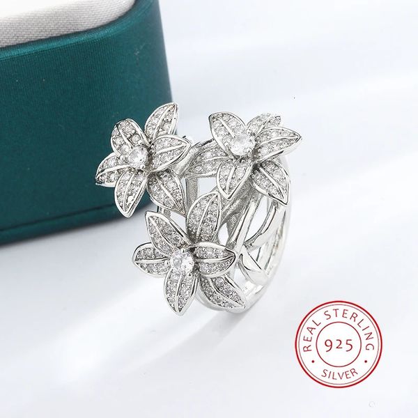 2024 hohe birnenförmige Zweige Blume Zirkon 925 Briefmarkenring für Damen Mode Blume Diamant Big Ring Party Geburtstagsgeschenk 240407