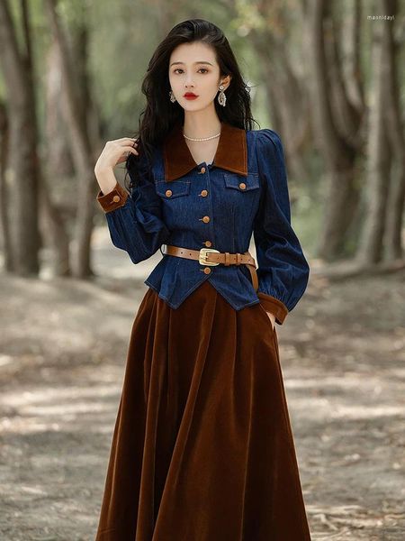 Vestidos de trabalho estilo francês roupas elegantes roupas vintage camisa de jeans tops saia de veludo marrom com cinto moderno retrô de 2 peças conjunto de mulheres