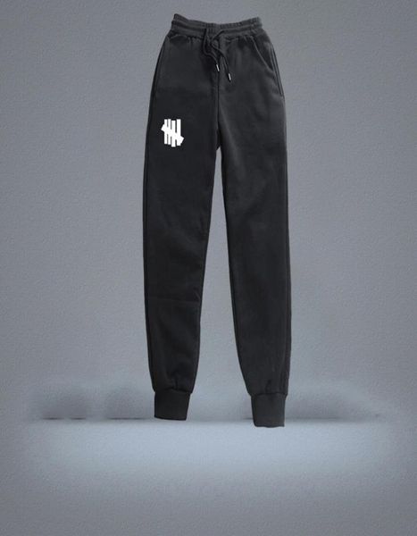 Новые спортивные штаны Men039s Hip Hop Streetwear Bants Fashion Люди непобежденные прохладные флисовые брюки Мужчины бегают повседневные брюки C15706784