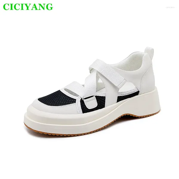 Sıradan Ayakkabı Ciciyang Kadın Spor Sandaletleri 2024 Yaz Tıknaz Platform Kesme Cowhide Spor Ayakkabı Siyah Beyaz Küçük Boyut 33