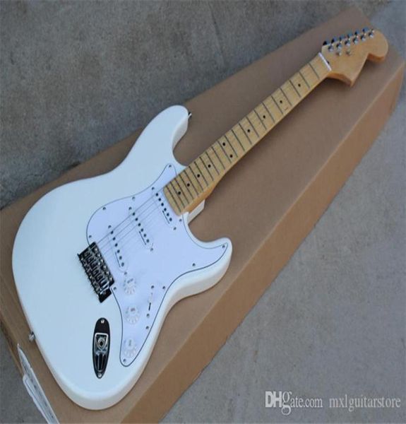 Guitarra elétrica de corpo branco com pickguard branco e braço de bordo e oferece personalização1478250