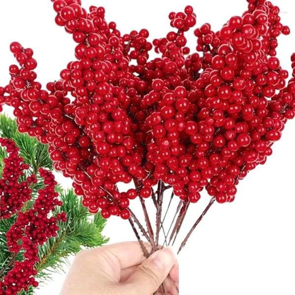 Fiori decorativi 10/20pcs artificiale berry rosso stamen bouquet chiorne rami di bacche finte per decorazioni per feste di un anno di Natale fai -da -te decorazione per feste