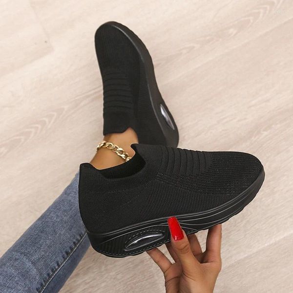 Scarpe casual 2024 Sneaker in rete d'onda per donne estate traspirabile slip-on sola sola comoda leggera scarpa sportiva