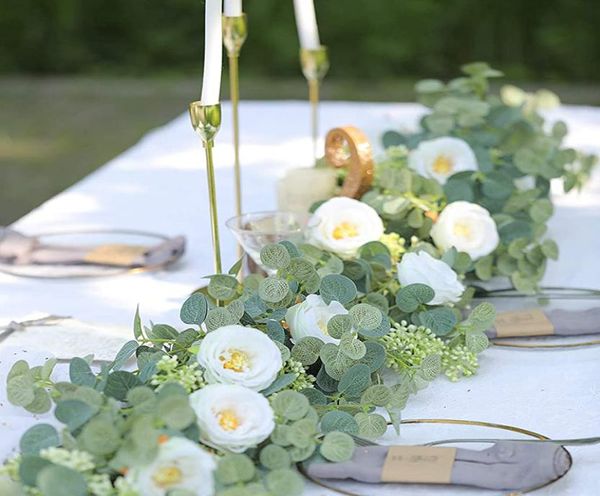 Decorações de casamento de 200 cm Flores de plantas artificiais Eucalyptus guirlanda com rosas brancas folhas de folhas de pano de fundo tabela de parede D9073607