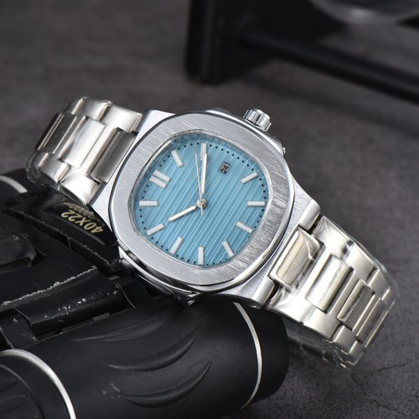 2024 High Quality Luxury Mens relógios séries de trabalho de três agulhas com função de calendário quartzo relógio de pulseira Round Steel Belt Fashion Presente