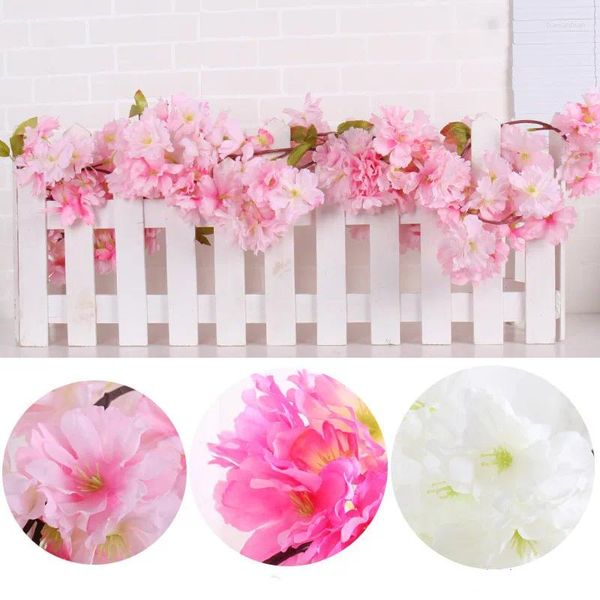 Fiori decorativi Artificial Cherry Blossom Flower Vines Hanging Silk Ghirland Wall Greath per feste di nozze Decorazioni per la casa