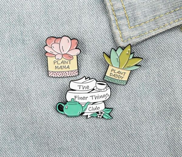 Cartoon creativo simpatico personaggio di personaggi a smalto pins teiera verde papà mom cactus regalo regalo per amiche pins lapel abiti 7922046