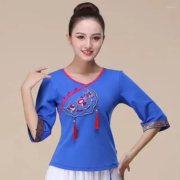 Abbigliamento etnico Cheongsam Tops taglie forti da donna 2024 Maschette di cotone primaverili da ricamo da ricamo a giunzione cinese Shirt Shirts Retroo Woman