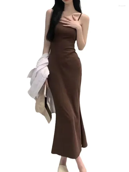 Lässige Kleider 2024 Mode -Herbstkleid Frauen sexy ärmellose Taille Open Rücken Camisole Elegantes Fischschwanz Pottocks eingewickelt