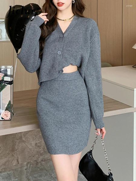 Röcke zweiteilige hohe taille enge hip Frau süße Damen sexy weibliche Herbst Koreanische V-Ausschnitt Strickfrau Strickjangel