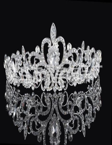 Birdal corone Nuove fasce per la testa Campi per capelli Campi per matrimoni Bridal Wedding Accessori Argento Cristalli di Rhinestone Pearls HT067743452