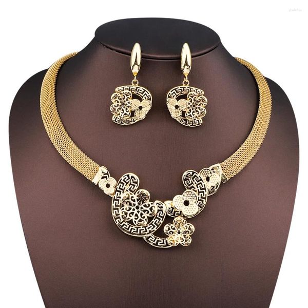 Halskette Ohrringe Set modische Frauen Halsketten Schmuck Blumenform gestaltet charmant und elegant Abend Dressaccessoires