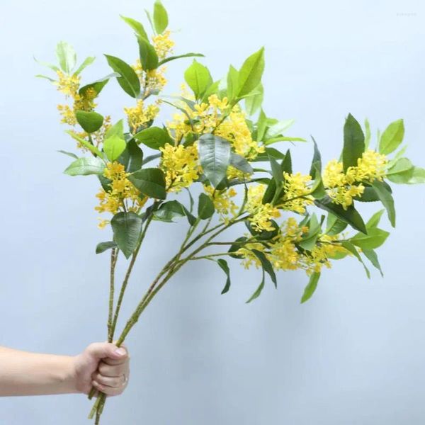 Fiori decorativi ramo albero artificiale Osmanthus fragrans piccolo fiore giallo foglia verde oggetti realistici oggetti di scena per ufficio decorazione fauci