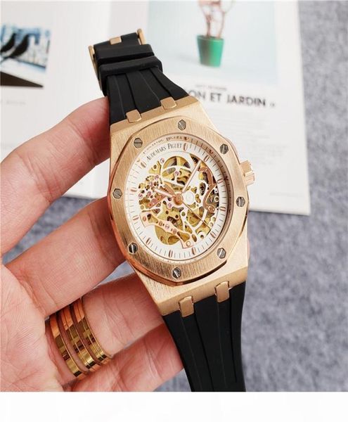 Colours Fashion Watch da uomo Royal Oak Luxury Designer Diamond Iced Out Orounds inossidabile Bling Quartz AP Movement Party Wristw7969209