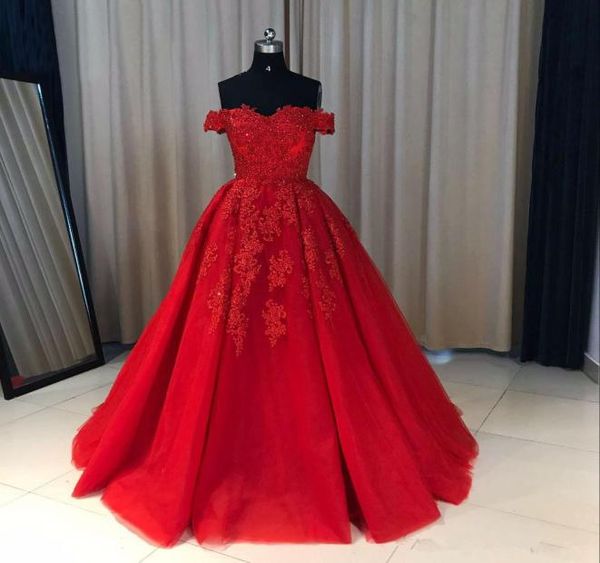 Tatsächliches Bild rot süße 16 Kleider formelle Abendkappe Cap Sleeve Reißverschluss Spitze Applikat Afrika Quinceanera Prom Kleid Made in Chin9083703