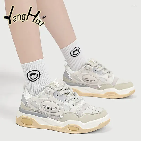 Sapatos casuais 2024 mulheres tênis de letra All-Match Design de estilo coreano Spring Autumn Casal Platform Sports Sports Wear