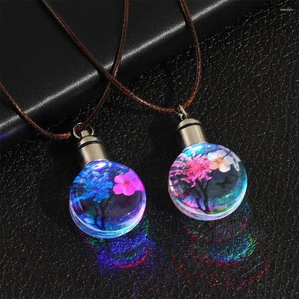 Anhänger Halskette Luminöser Schmetterling Blumenglas Ball Handgemachte Pflanzen Halskette für Frauen Mode Schmuck Geschenke