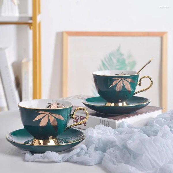 Tazze coppia tazza di caffè regalo nordico manico in oro per tazze di alta green per la colazione in ceramica e set di piattini giapponesi