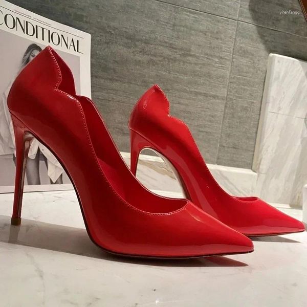 Vestido sapatos de melhor qualidade saltos altos saltos de luxo de luxo ladies cristal glisten vermelho soled clássico retro designer calcanhar 1073hj