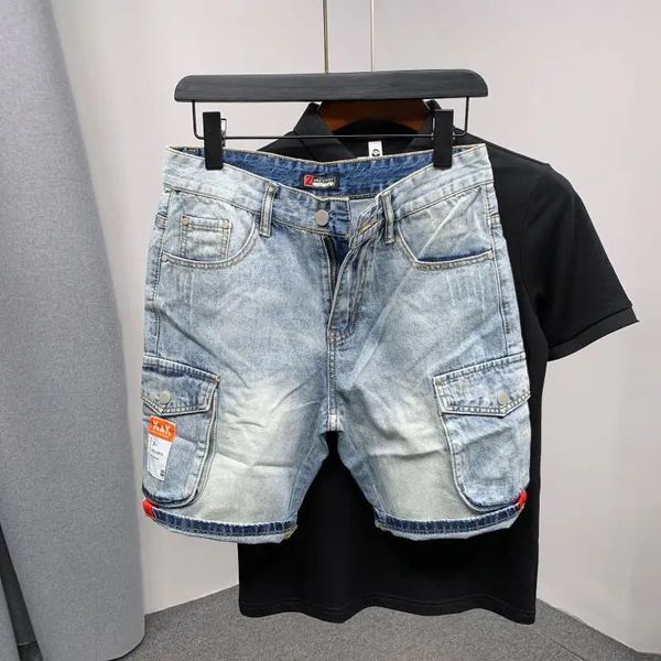 Yaz lüks erkek şort Kore tarzı sokak kıyafeti kısa kot pantolon ile tasarımcı büyük cepler kargo gündelik denim şort 240410