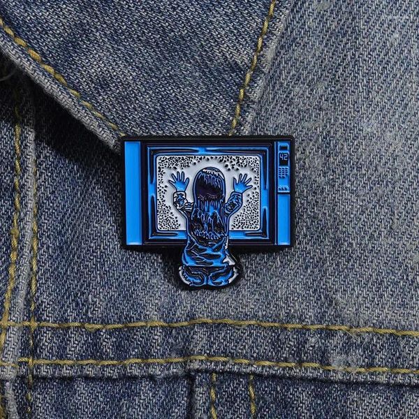 Broschen kreatives kleines Mädchen sitzt vor dem TV -Broschen Cartoon Charakter Design Metal Badge Revers Pins auf Kleidung Pin