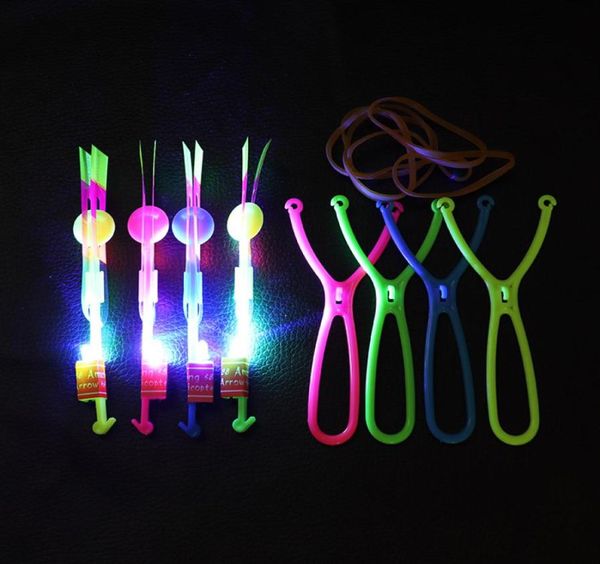 Incredibile incredibile flashing LED freccia elicottero a razzo giocattoli a rotazione in volo per bambini party toy3472839