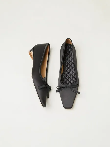 Scarpe eleganti Zapatos Mujer 2024 Tendencia Primavera/estate Donne di alta qualità in tessuto di alta qualità Pompe tallone a metà tallone 2,5 cm