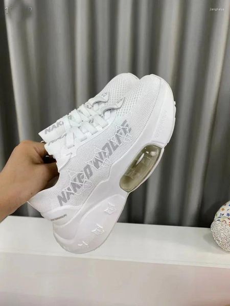 Lässige Schuhe dicker Sohle Schnürsport Sport nackt Wolfe gedruckte klobige Turnschuhe Ledernetz Akzente Damen Sporty Platform Trainer