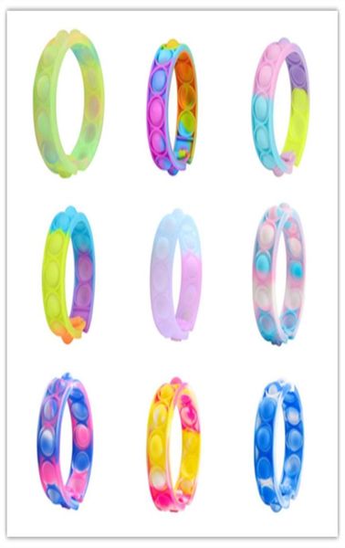 Colori tintura per cravatta arcobaleno spingi il giocattolo in silicone bracciale sensoriale aumento focus pressione pressione stress rel5176774