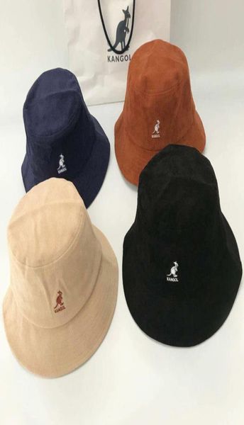 2020 Nuovi cappelli da secchio ricamato in kangol Cappelli da sole Animal Modello Cappello FATTO FACTO FASCIFICA PER COPPIA VIAGGI A31504 C01238033928