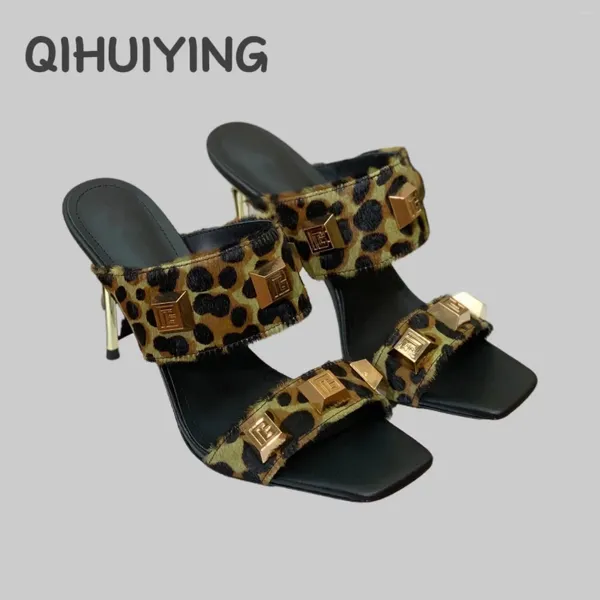 Slippers Sexy Leopard Horse Horse Hair Stiletto Ladies Metal Decora Slides Morden Saltos altos Sapato feminino