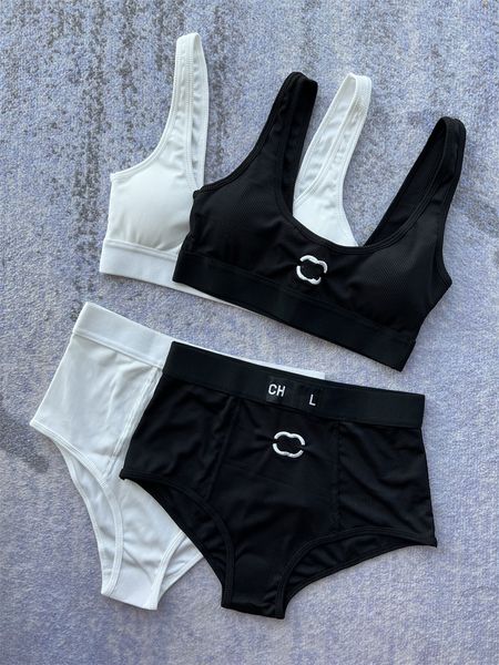 Costume da bagno couturier set di bikini ricamato in bianco e nero
