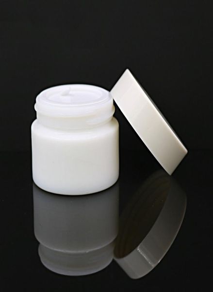 20g 30g 50 g Glasglas weißer Porzellankosmetikgläser mit innerer PP -Liner -Abdeckung für Lip Balm Face Cream6511703