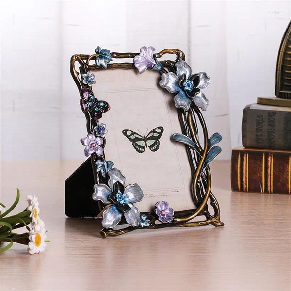 RETRO RETRO PO Frame Diamante Alívio Artificial de Flor Armazenamento Armazenado de Armazenamento Decoração de Metal de Metal de Desktop Home Desktop