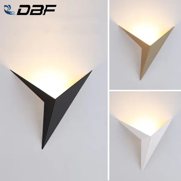 Lampada a muro Triangolo LED LED personalizzato corridoio creativo corridoio Studio soggiorno TV STAIRCA CHE LUCE