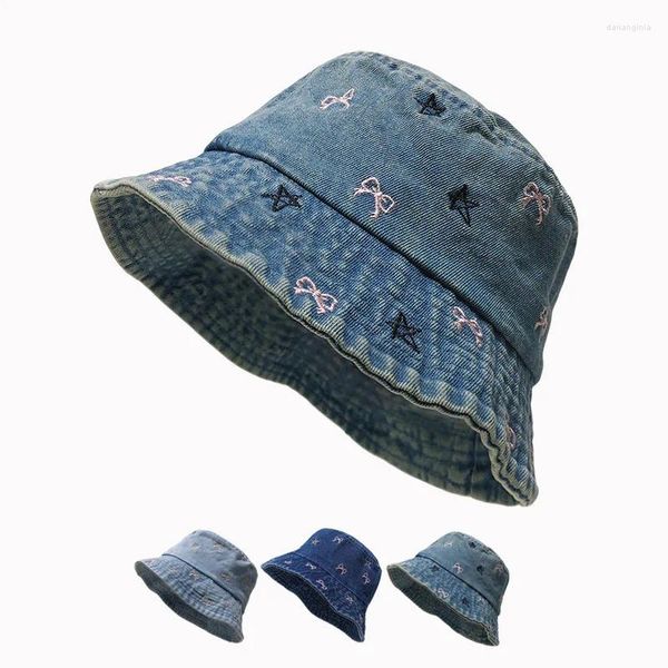 Berets 2024 primavera e verão arco estrela bordado balde chapéu mulheres ao ar livre pára-sol casual denim panamá bob chapéus gorras