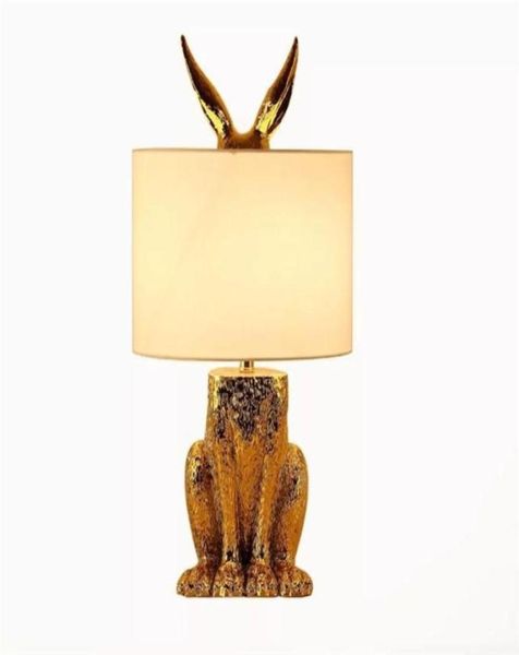 Moderne Tischlichter Gold Masked Kaninchen -Stofflampenschattenschild Lampen Wohnzimmer Nacht