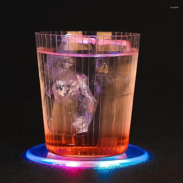 Tischmatten Schillerner Acrylkristall Ultra-dünner LED Glühen Glascocktailstange schillernde Farbe Runde
