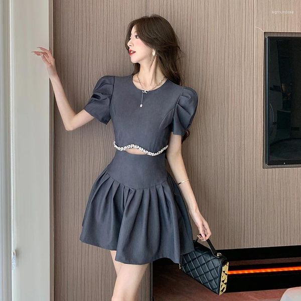 Partykleider Frauen Sommerkleid 2024 Office Lady Korea Stil solide ärmellose Kurzärmel hohe Taille O-Neck Hollow Out Folds