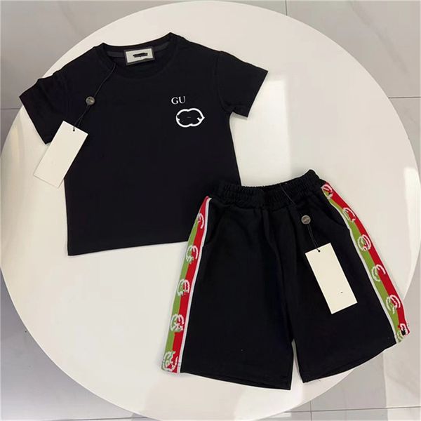 Kinder Designer T-Shirt Kinder-Set Klassische Mode Kinder Wear Summer Jungen Mädchen Kurzärmel Luxusbrand Brief Kinderkleidung Größe 100 cm 150 cm B13