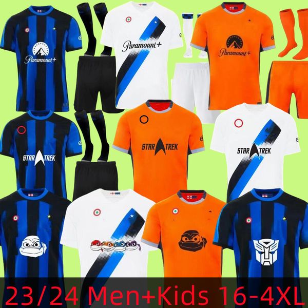 Maglie da calcio di Lukaku Barella Correa Inters Milans Giroud Ibrahimovic Lautaro Milans Theo Brahim 23 24 SCHITTA DEL COLLEGNO 2023 2024 Uniforms Men Kids Kits Set 66