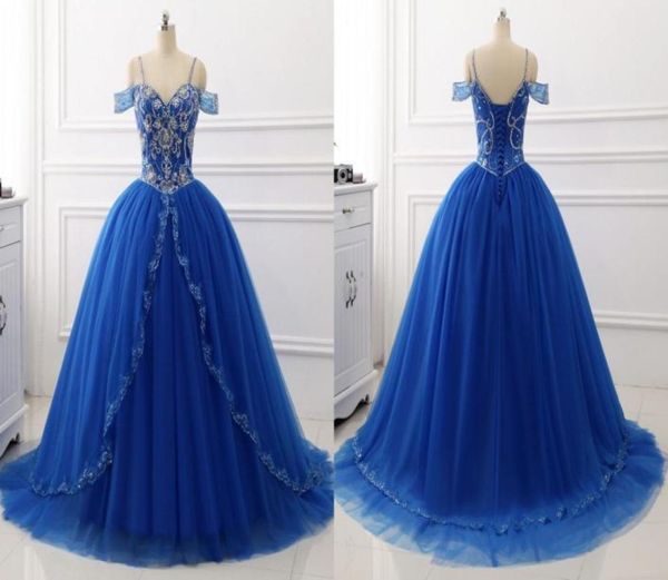 2023 Moda ombro frio azul royal doce 16 vestidos de baile vestido de baile tule sparkly cristal miçanzeta traseiro vestido quinceanera c3938721