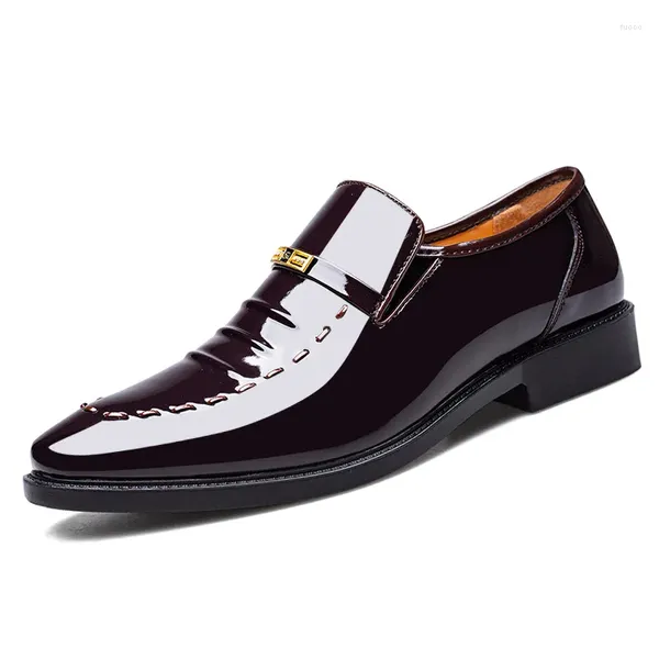 Kleiderschuhe für Männer Herren formelle Patentleder lässiger Geschäftsmann Braun Originaler Männer sozialer eleganter Designerschuh Schuh