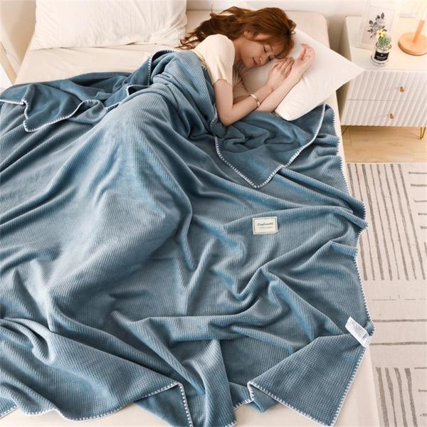 Cobertores Flanela de lã para camas de algodão quente e macio capa de cama de ar condicionado Sofá escritório de escritório NAP