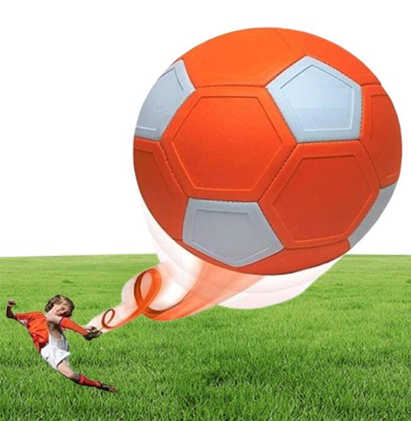 Kickerball Curve Swerve futbol oyuncak, profesyoneller gibi büyük hediye topu ve kızlar için mükemmel hediye topu açık hava kapalı maç veya 8135129